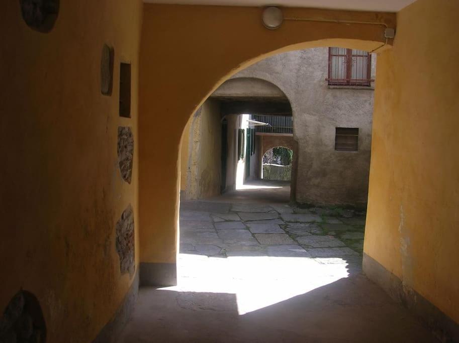B&B Vegan La Mucca Felice - Grazioso Appartamento Nel Verde Rancio Valcuvia Exterior foto